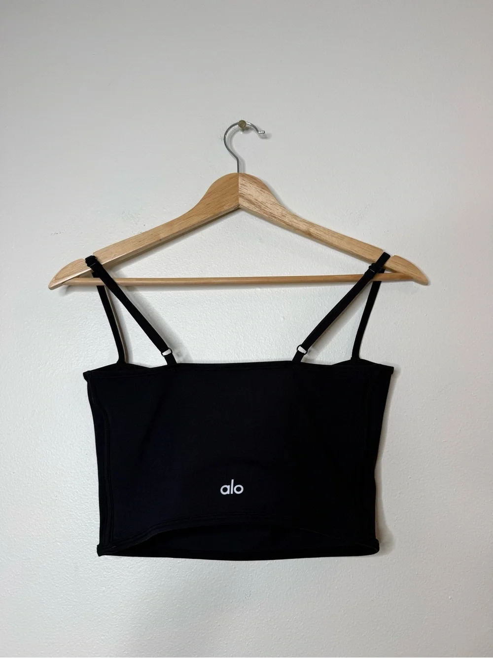 Alo Yoga Streamline Airbrush Crop Top in black size small